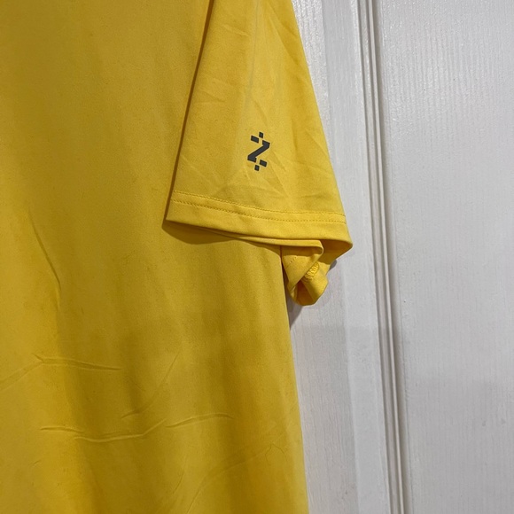 IZOD Men’s athletic t shirt L - Picture 3 of 6